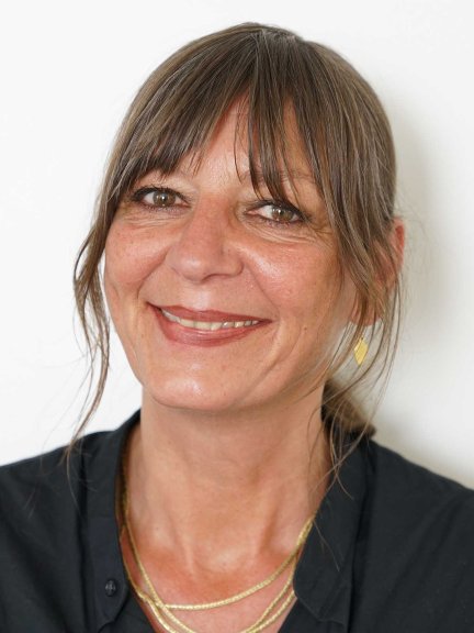 cmf-team-stefanie-lombard.jpg